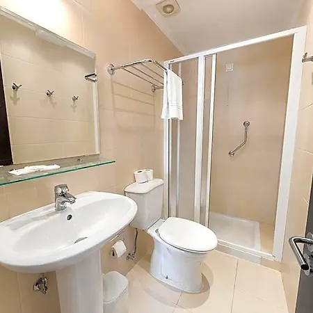 Residência S. Francisco Hotel *