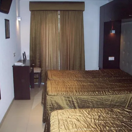Residencia S. Francisco *